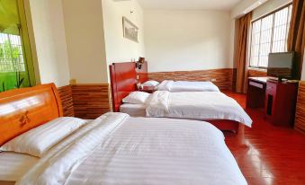 Happy Coke Hotel (Hezhou College)