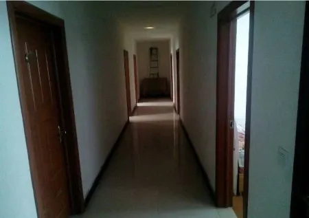 Xihua Youyi Hotel Отели рядом с достопримечательностью «Jizi Reading Platform»