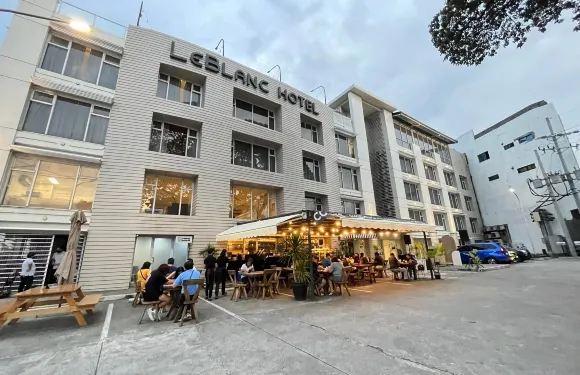 勒布朗度假酒店