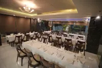 Hotel Atulyaa Taj - Breakfast
