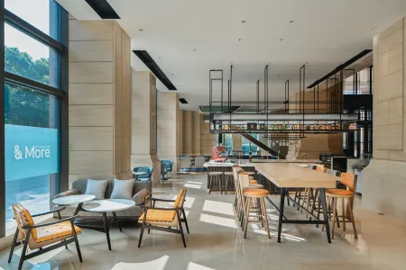 Sheraton Shanghai Pudong Riverside Отели рядом с достопримечательностью «Yangpu Riverside District»