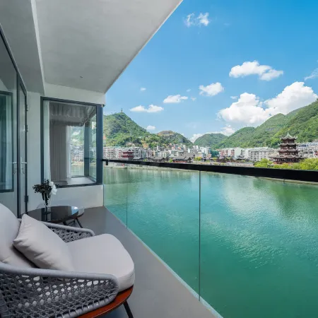 Zhenyuan · Not Late Romantic Panoramic Private Soup Designer Vacation Homestay