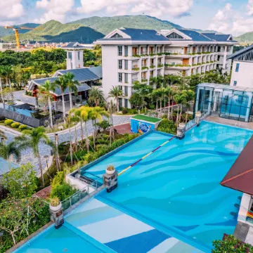 Sanya Yalong Bay No.99 Suite Resort Отели рядом со станцией Yalongwan Railway Station