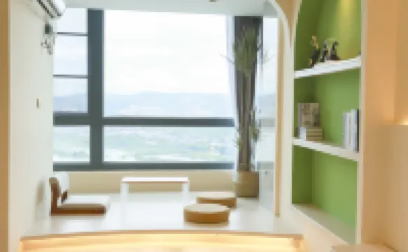 西雙版納景洪若苒·設計觀景民宿（告莊星光夜市店）