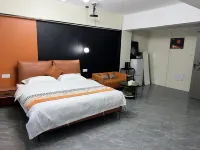 Shiguang Light Luxury Homestay (Yongzhou Wanda)