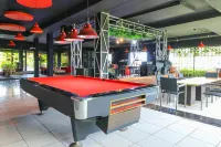 Labuana Homestay & Cafe Garden