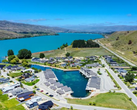 Marsden Lake Resort Central Otago Hotels in Cromwell
