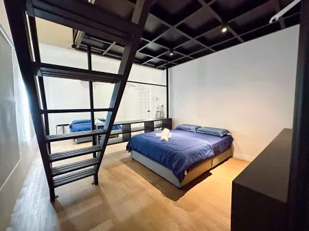 The Luxurious 1256, A Famosa Melaka