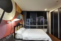 Yuexian Boutique Apartment (Shanghai Nanjing East Road)
