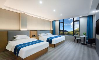 Kangding Xinduqiao Yunxuan Star River Hotel