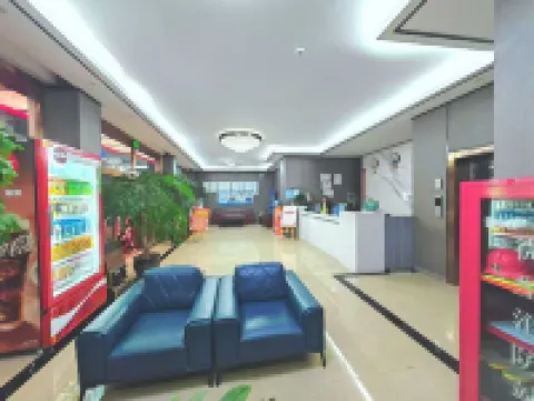 Xingyi Jinlandao Hotel (Jushan Square Dream City)