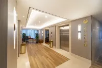 Hotel Apartments in View Hotels near Chenghuangmiao Shopping Mall