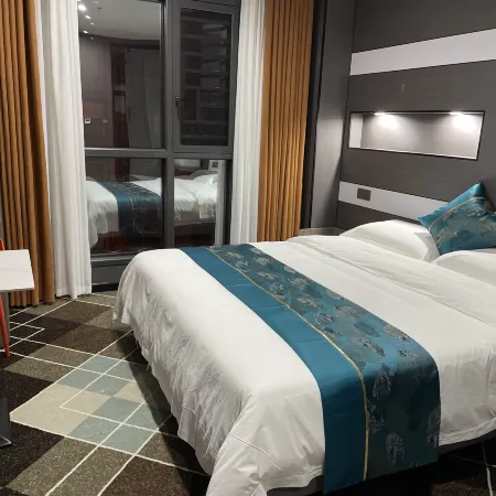 Xifeng Yunxian Hotel