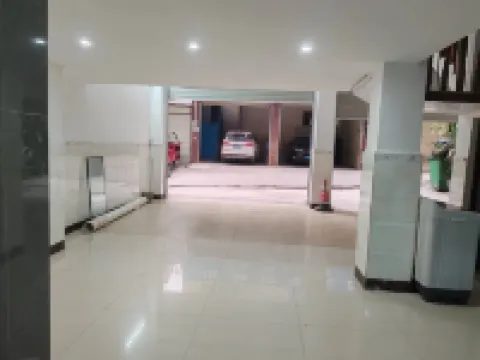 Funing Huayue Theme Hotel