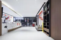 WanYoo Esports Hotel (Jiangyin Sports Center Xiangshan Road)