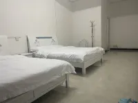 Rongjiang Xianrenju Homestay