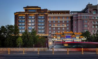 Grand Hotel Beijing(the Forbidden City，Tiananmen)