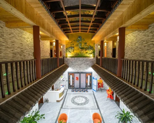 โรงแรมคัลเลอร์ฟูลตานเซี่ย เฉินเย่ โรงแรมในหลินเซอ