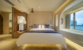 YUNSHUO · High Sky Private Soup Hotel (Huaguoyuan White House Songhua Road Metro Station)
