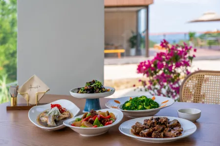 Hewan Mountain Retreat Отели в г. Шанлинь