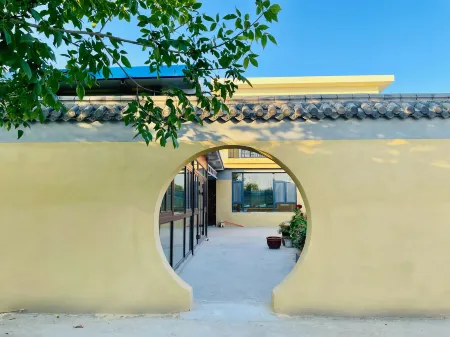 Kuitun Guochen Jiayuan Homestay