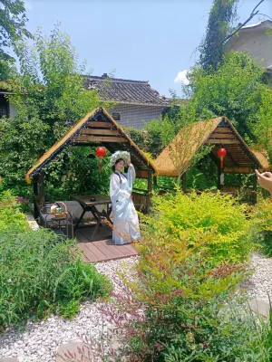 Huaxi Noisy Yelang View Guest House (Qingyan Guzhen Store) Hotel di Guiyang