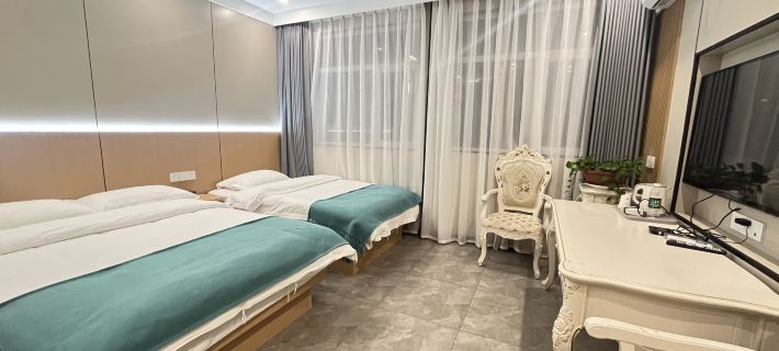 Courtyard Inn-Lingshi Hotels in Lingshi County