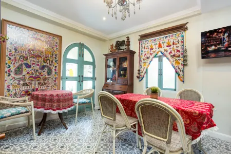 Pran At Kumuang Boutique House Отели рядом с достопримечательностью «Wat Buak Krok Noi»