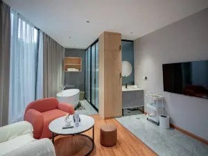 Huangguoshu Wolongshan Yin·Single-family Garden Homestay