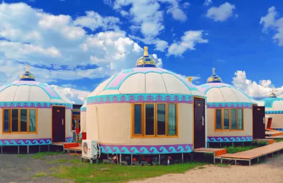 察右後旗火山渡家村民宿