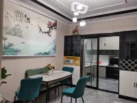 Weishan Wangshuiloutai Homestay - فطور