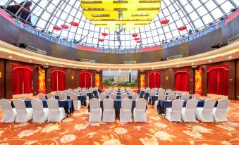 Mingzhao Hot Spring International Hotel