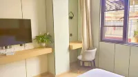 Lufeng Lucky Hotel (Lufeng South Station)