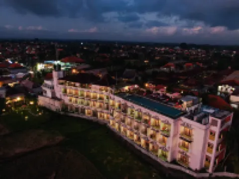 ジ エヴィテル リゾート ウブド Villa Alamanda周辺のホテル