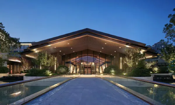 โรงแรมปู้หยวน เอี้ยนไถ