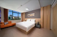 Elong ME Hotel (Chuzhou Tianchang Wanjiafu Plaza Jidiancheng)