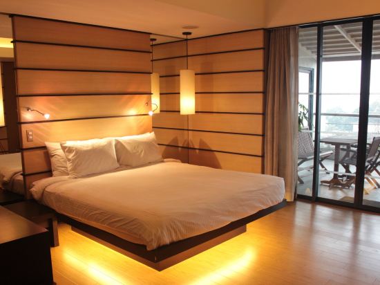 Soleste Suites