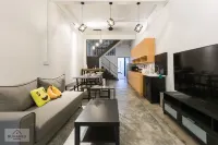 7-Room Exec House, Rumahku Express, Georgetown