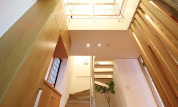 Crane Court KitaHorie