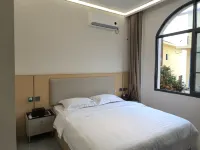 Banshan Du Homestay Hotels in Ebian