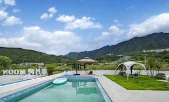 SevenMeet·180° Mountain View Ski Resort Homestay (Anji Yunshang Grassland Branch)