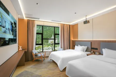 Shengshi Nanxi Hotel (Daocheng Yading) Отели рядом с достопримечательностью «Yangmaiyong»