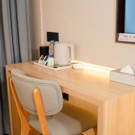 Yiduo Intelligent Hotel (Xifoshan Branch)