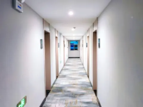 Seemore City Hotel Hotéis em Luonan