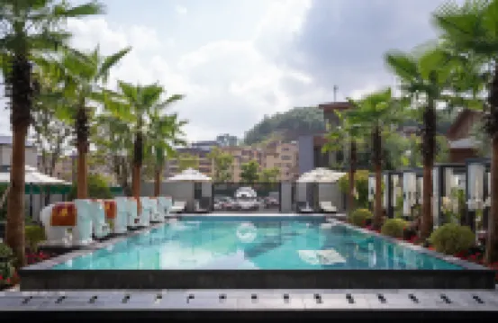 Chuxiong Purple Moon Bay Hot Spring Garden Hotel
