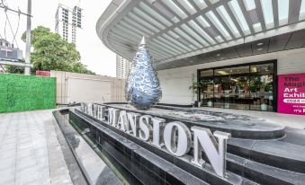 Wealth Mansion Suite River View by Soben