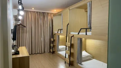 Lanting Hostel Hotels in Central Flower Bed-Qianshan Pedestrian Street