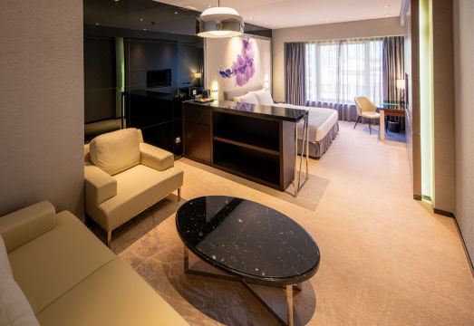 그랜드 엠퍼러 럭셔리 객실