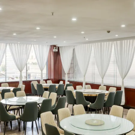 Luoping Hotel
