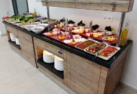 C Suites Antalia Airport - breakfast